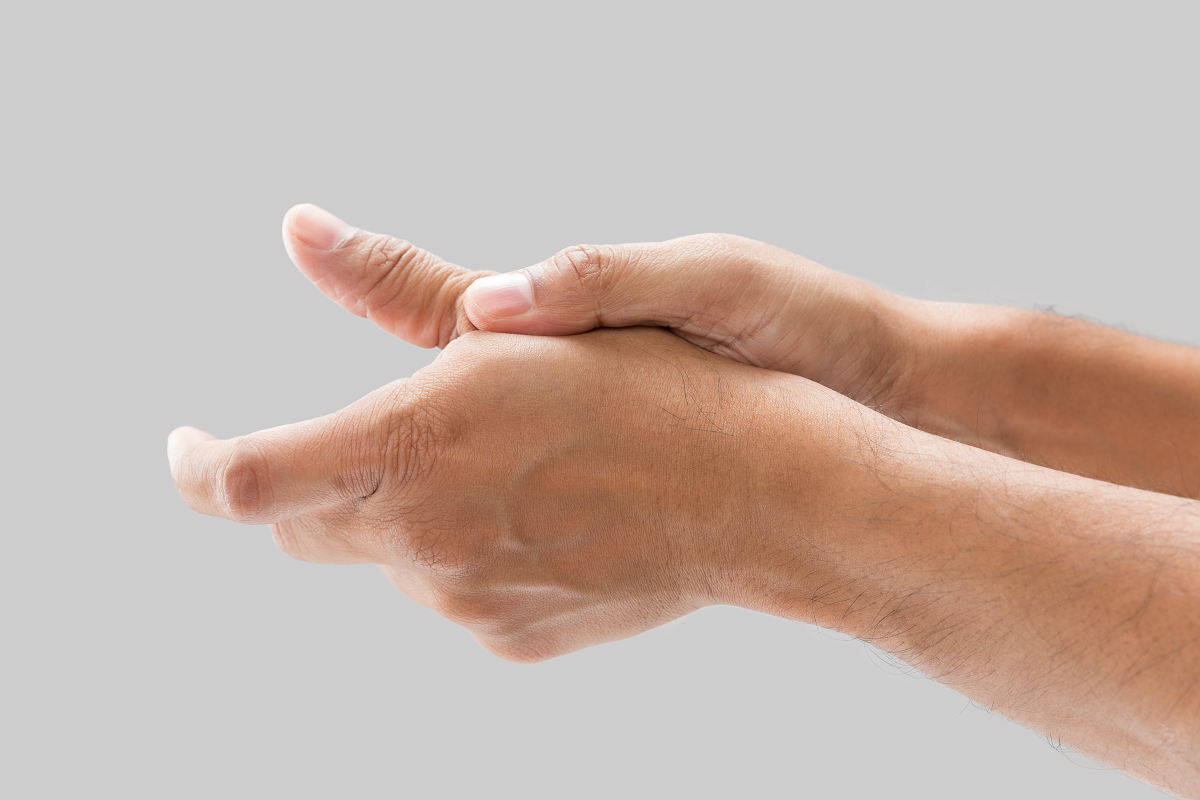 5 Common Signs of a Thumb Sprain
